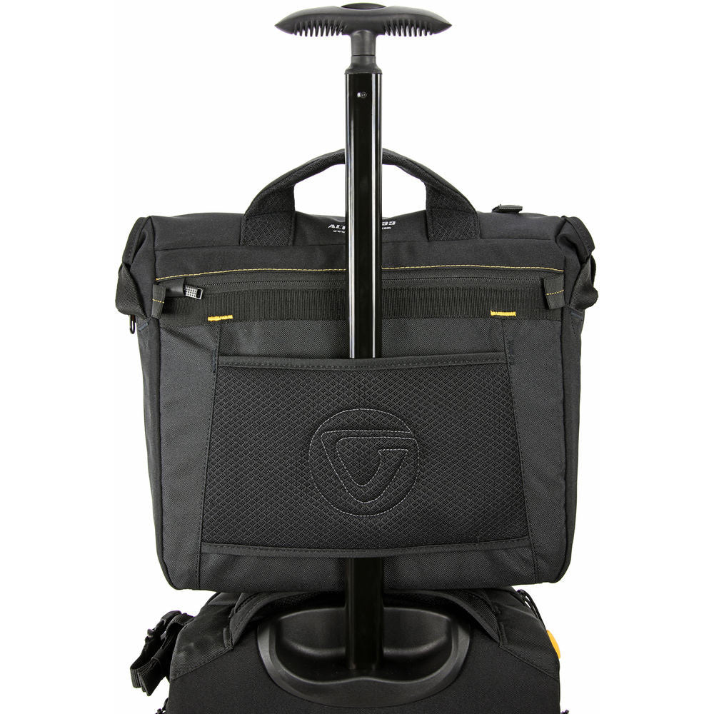 Vanguard Alta Fly 49T Roller Bag (Black)