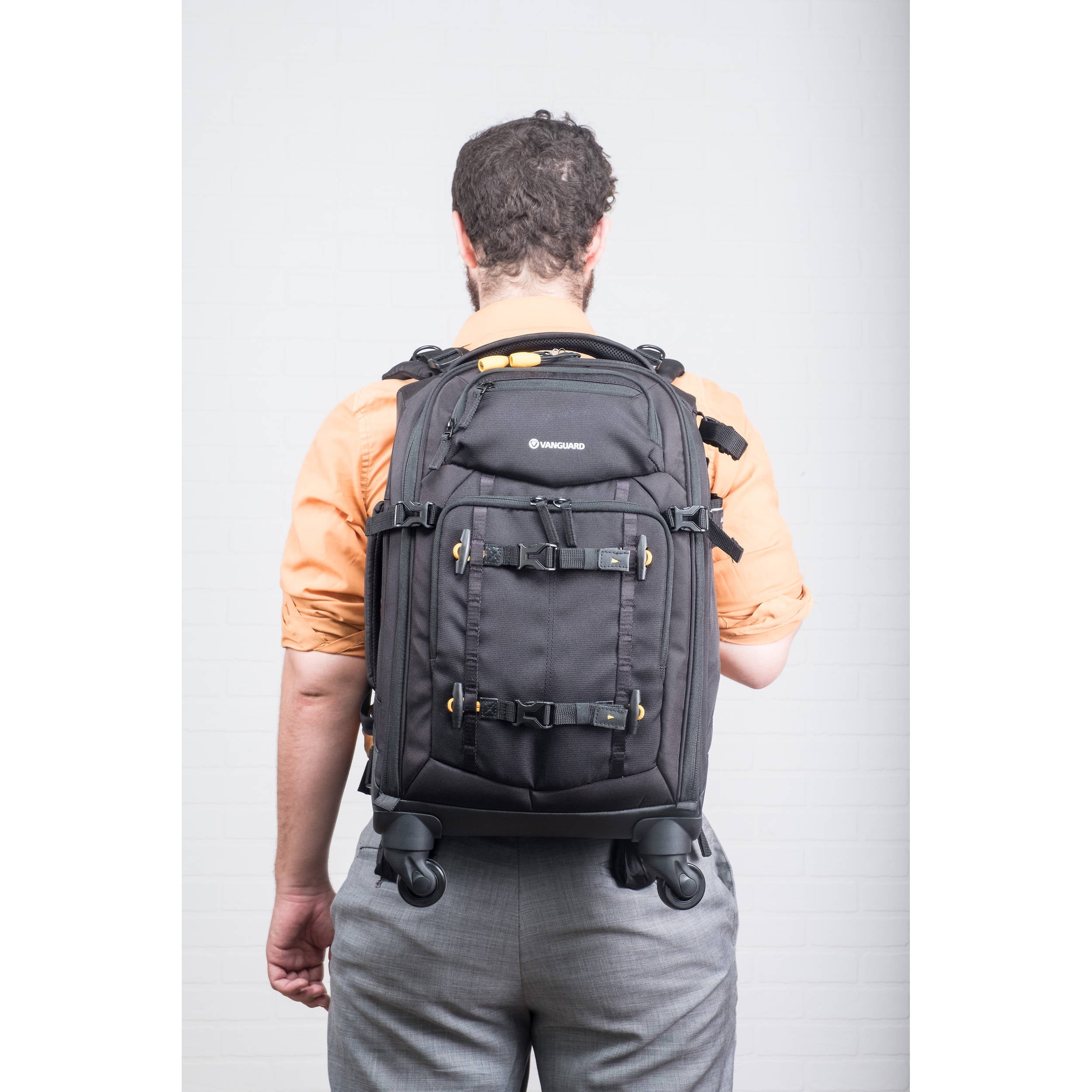 Vanguard Alta Fly 55T Roller Bag (Black)