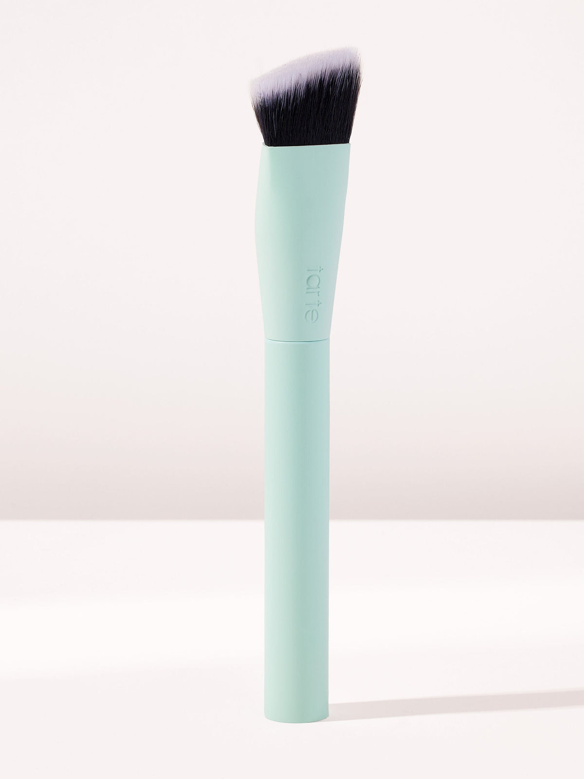 angled concealer brush